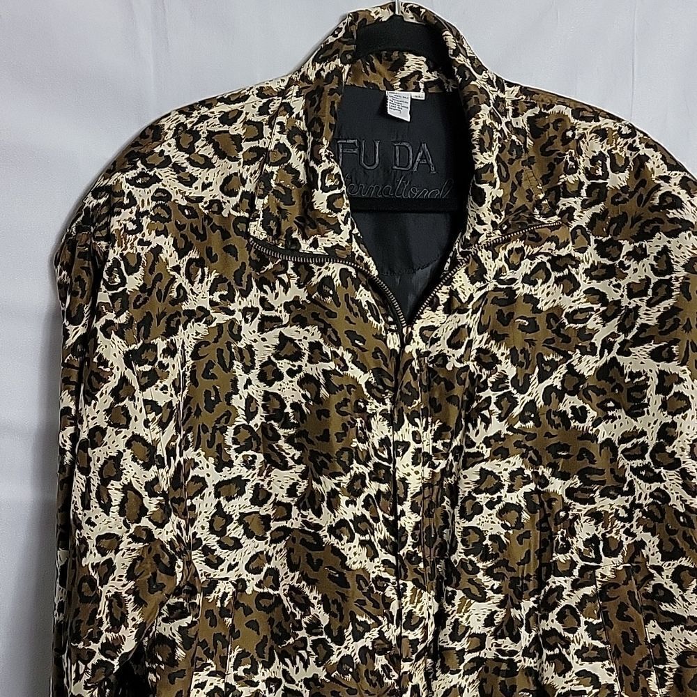 FU DA INTERNATIONAL.. vintage leopard print jacket.. - Picture 3 of 14